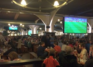 Allons au „Hofbräu de Berlin“ et encourageons le F.C. Bayern contre Atlético Madrid – dans l’atmosphère „live“ avec une bière fraiche et un rôti bavarois