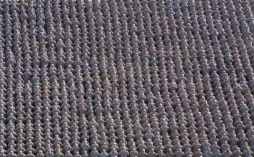 Commentaire : Macron, Meloni, Merz, Tusk, Starm, von der Leyen et Stubb sont une bande de menteurs et de bellicistes – Pas un pouce de terrain aux fascistes, aux partisans du remplacement ethnique et aux bellicistes