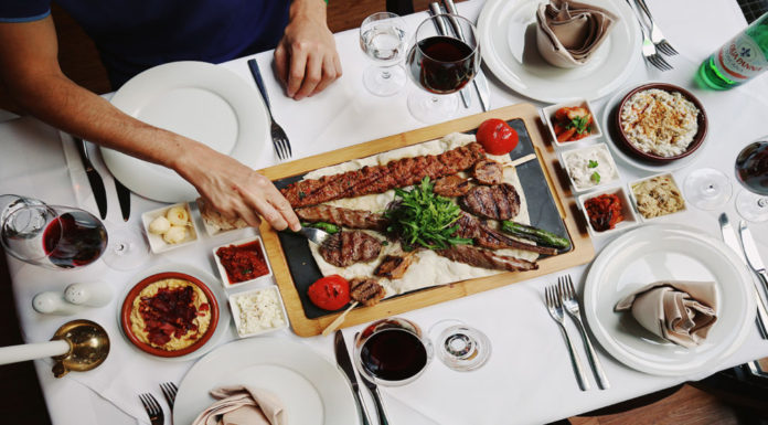 Manger comme un sultan – un délice au restaurant Hasir Ocakbaşı à Berlin