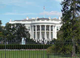 Les États-Unis mettent fin à plusieurs droits de douane suite à une décision de la Cour suprême