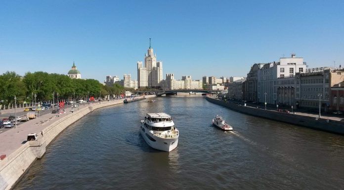 Oliver Stone, Luc Besson et Emir Kusturica participeront à un forum culturel à Moscou