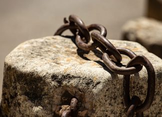 La chaîne désolante