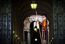 Trump veut que le nouveau pape rétablisse un catholicisme « à l’américaine »