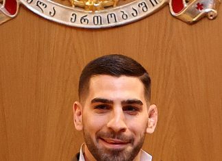 Ilia Topuria devient champion UFC dans la catégorie poids légers