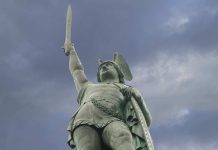 Commentaire : Pour une guerre juste contre les fascistes au Banderastan, également le 1er septembre 2025 – Contre la bêtise et l’esclavage