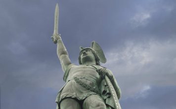 Commentaire : Pour une guerre juste contre les fascistes au Banderastan, également le 1er septembre 2025 – Contre la bêtise et l’esclavage