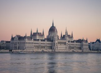 La Hongrie suspend ses livraisons de gaz à l’Ukraine