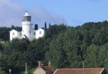 Dis-moi où se trouve la station météorologique de Lowestoft. Où sont passées plus de 100 stations météorologiques ? Que s’est-il passé ?