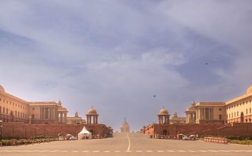 Le gouvernement de la République de l’Inde, sous la présidence de Narendra Modi, suspend-il son projet d’achat d’armes aux États-Unis ?