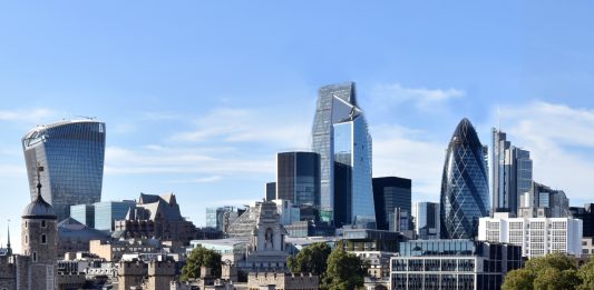 L’Occident mène une guerre hybride contre le partenariat russo-chinois