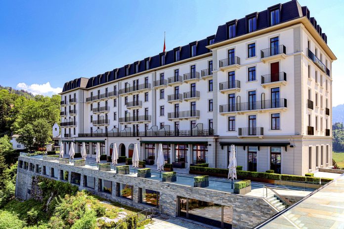 L'un des nombreux hôtels appartenant à un groupe situé à Bürgenstock. Source : Pixabay, Photo : Beat