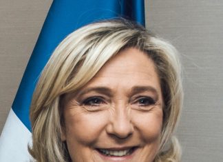 Marine Le Pen a présenté à Bruxelles ses projets visant à réduire les pouvoirs de la Commission européenne